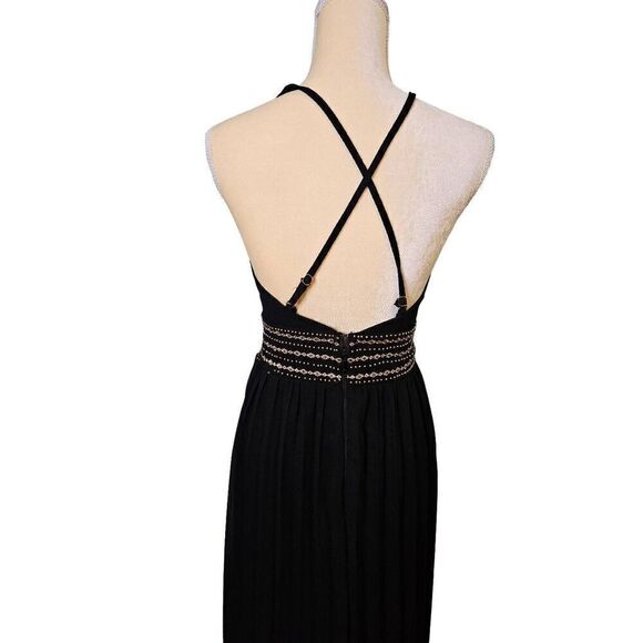 Lulus black with gold accents crossback spaghetti strap gown. Size M. - Picture 5 of 11